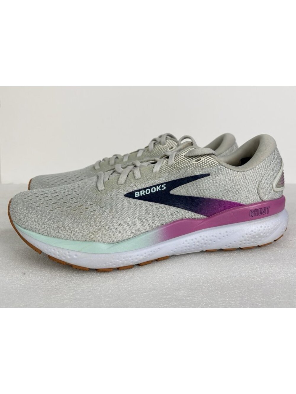 Brooks Ghost 16 Womens Size 11 B Grey Purple Gum Athletic Running Shoes Sneakers